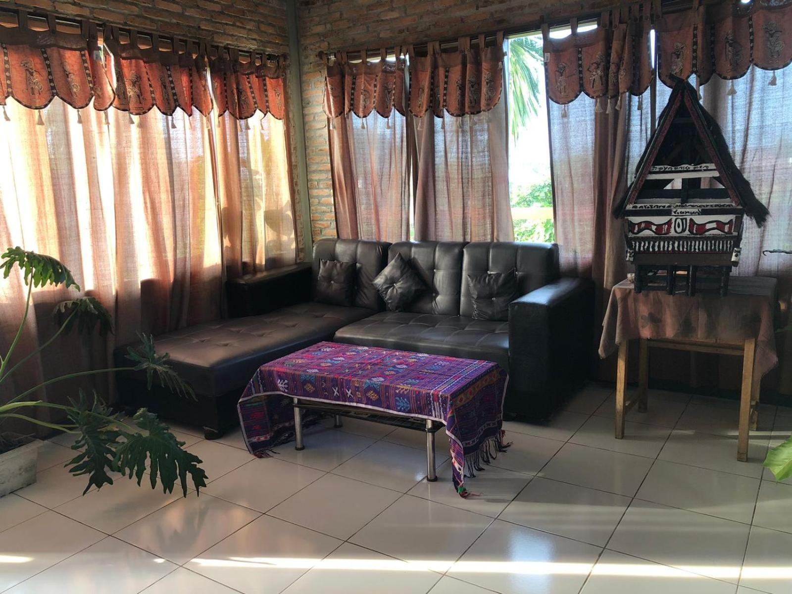 Bua Guest House Медан Экстерьер фото