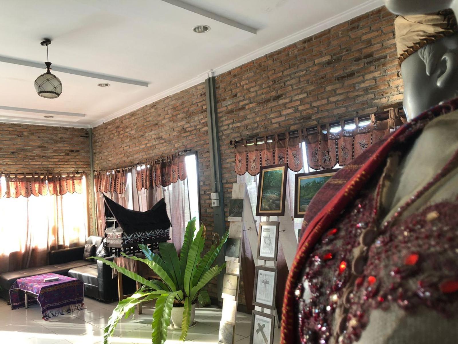Bua Guest House Медан Экстерьер фото