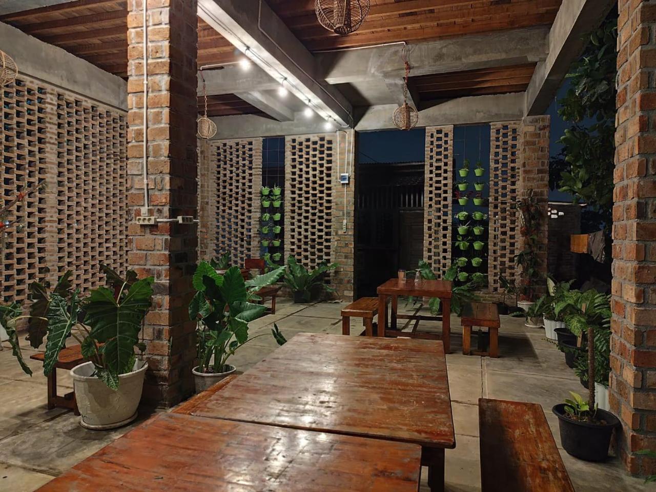 Bua Guest House Медан Экстерьер фото