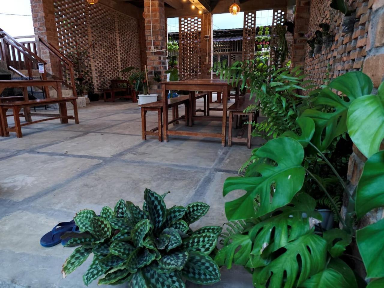 Bua Guest House Медан Экстерьер фото